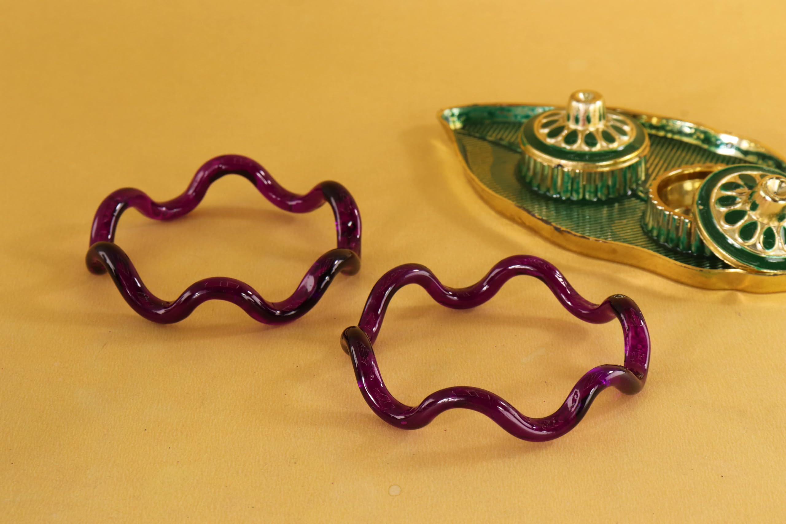 NMII ZigZag Crystal Glass Bangles Spiral Kada Set For Women & Girls | Bangles For Women Glass Kangan Set | Purple Glass Bangles | Trendy Stylish Spiral Twisted Design Kada Bangle-(GK48-Purple-2.2) 1