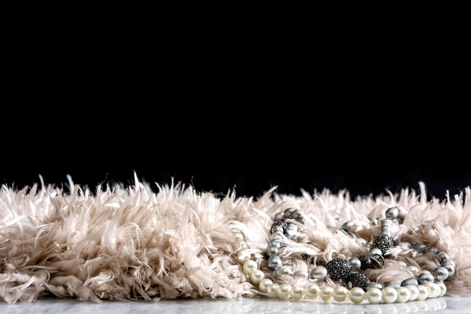 Luxurious Blonde Shag Rectangular Synthetic Area Rug