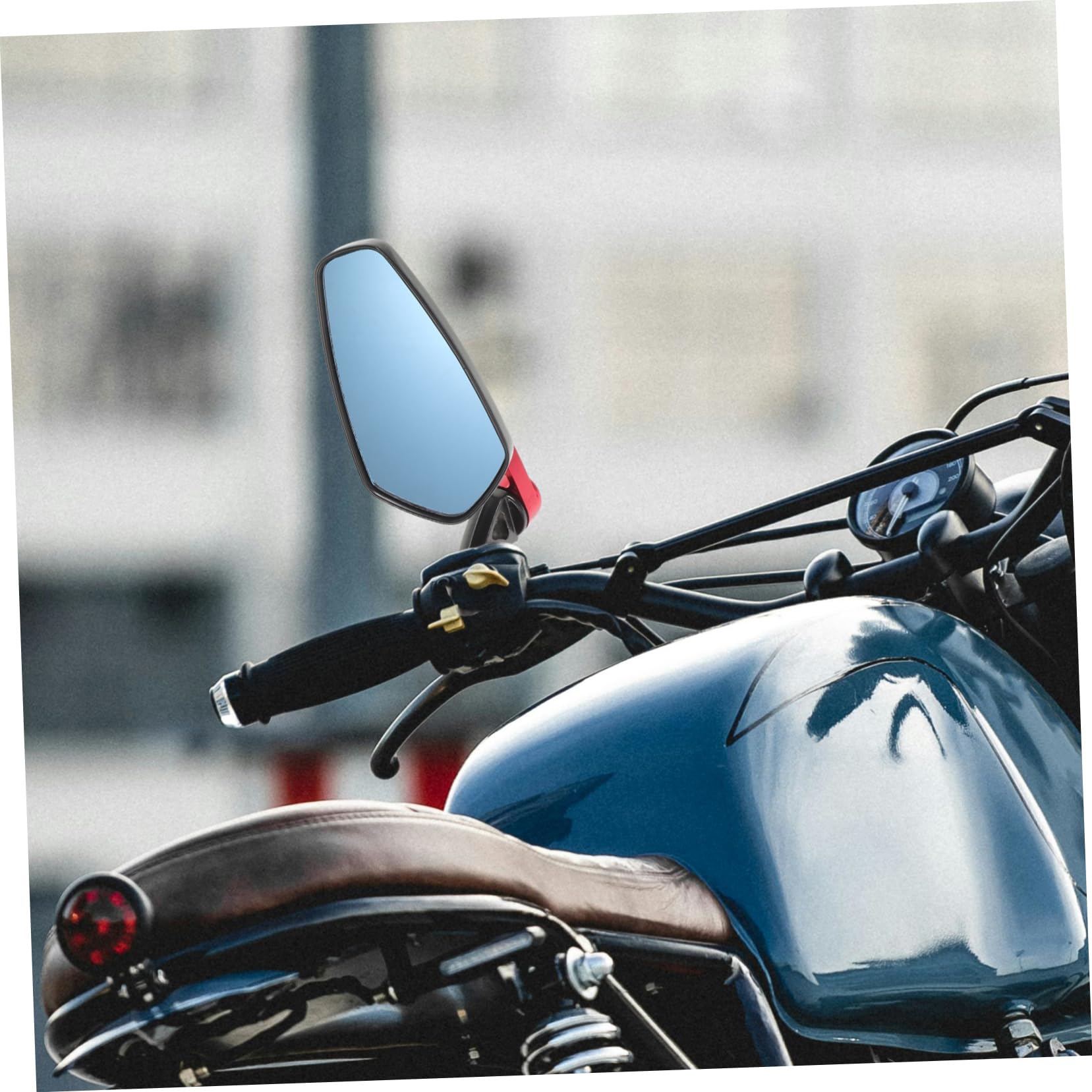 Gatuida Specchietto Retrovisore per Veicoli a Due Ruote e Scooter in Lega di Alluminio, per Manubrio 22mm, Visibilità Migliorata e Guida Sicura