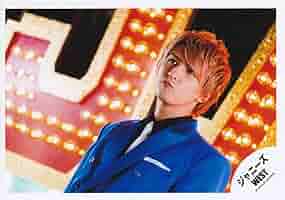 ジャニーズWEST  WEST.  藤井流星　公式写真　フォト Amazon.co.jp: ジャニーズWEST 公式生写真 （藤井流星）WA00170
