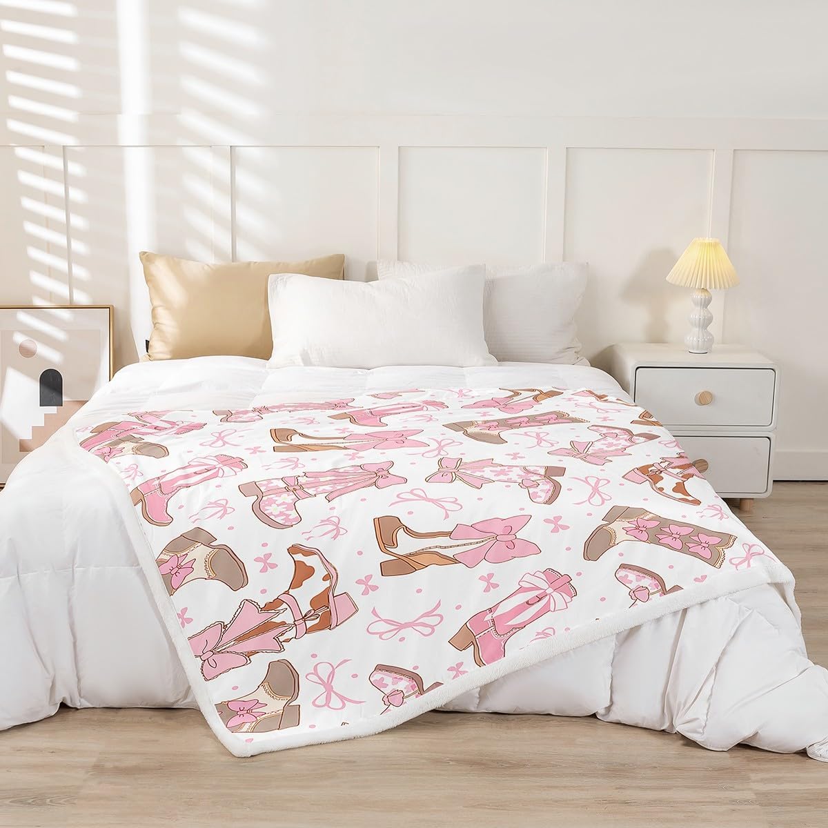 Feelyou Pink Western Sherpa Blanket Cowgirl Cowboy Boots Fleece Throw Blanket for Bed Sofa Couch Kids Boys Girls Room Decor Cute Bowknot Dreamy Princess Style Plush 40"x50" Girly Fuzzy Blanket
