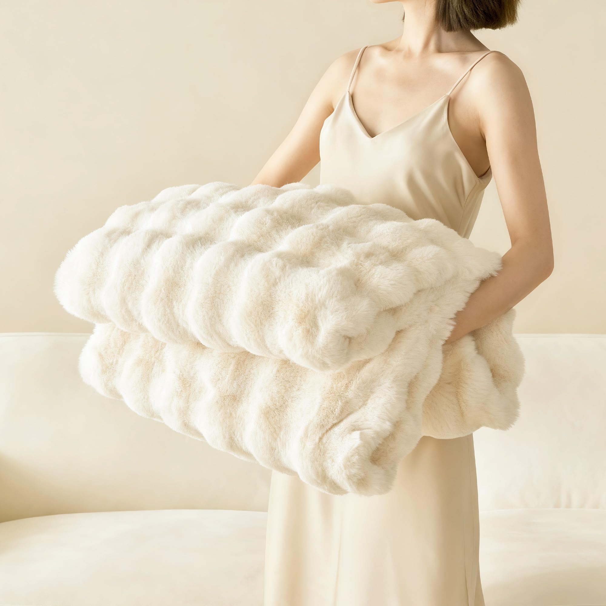 Keenstone Luxury Faux Fur Electric Heated Throw Blanket UK - 8 Heat Settings, 10-Hour Timer, Overheat Protection & OEKO-TEX Certified, Soft Fluffy for Family, Couch, Bed, All Seasons Home Relaxation