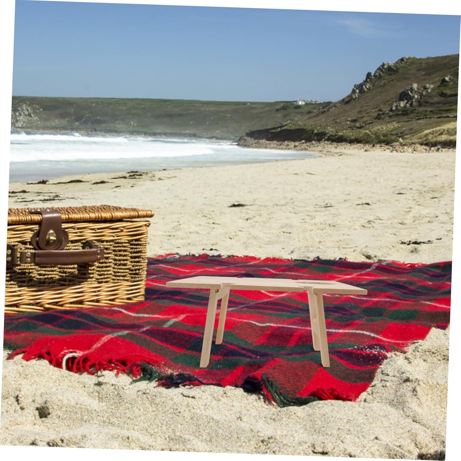 1pc Outdoor Portable Folding Wine Table Compact Picnic Accessory for Beach Camping and Parties for Wine Design