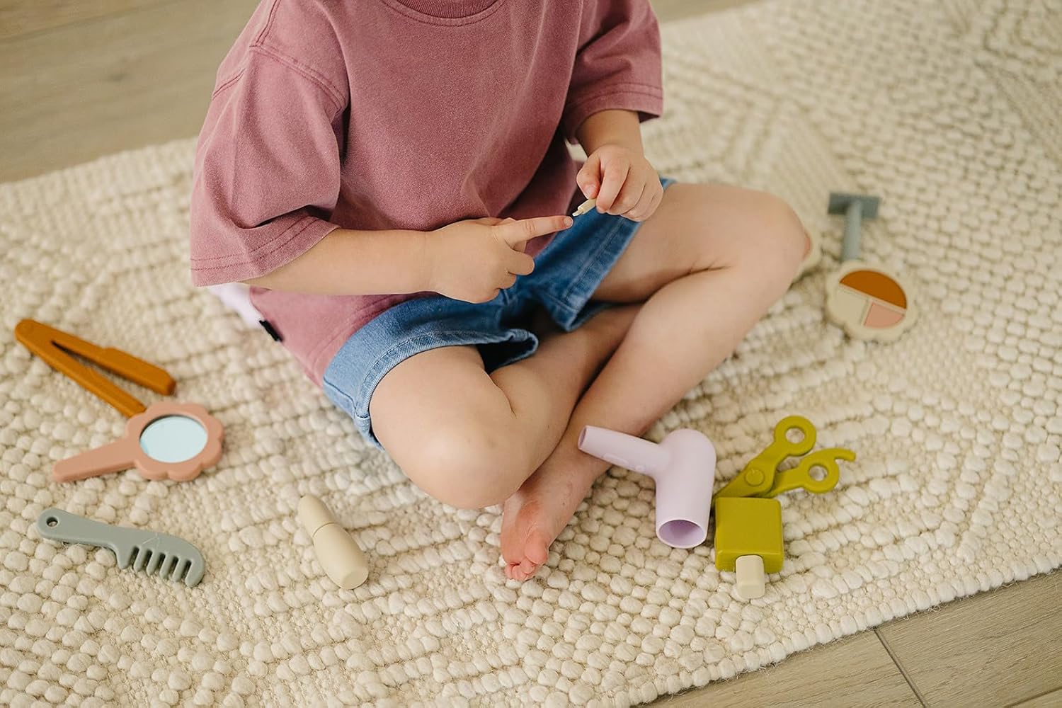 Marlowe & Co Silicone Hair Salon and Makeup Kit for Toddlers and Children, 12 Piece Mess Free Pretend Play Beauty Set for Girls with Storage Bag