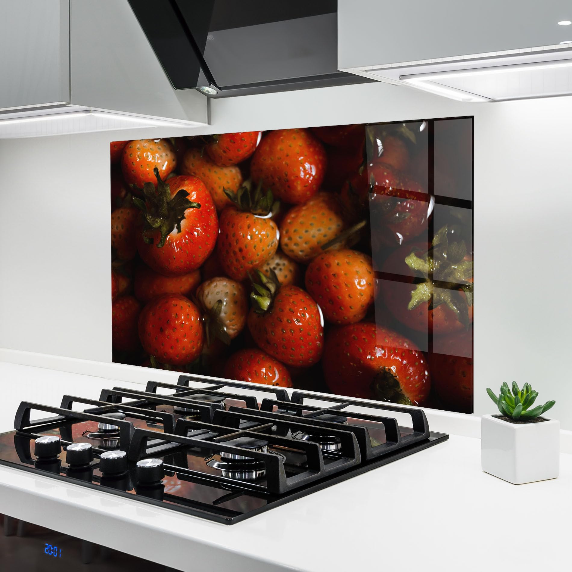 Crédence en verre 60x100 cm design fraises pour sublimer votre cuisine