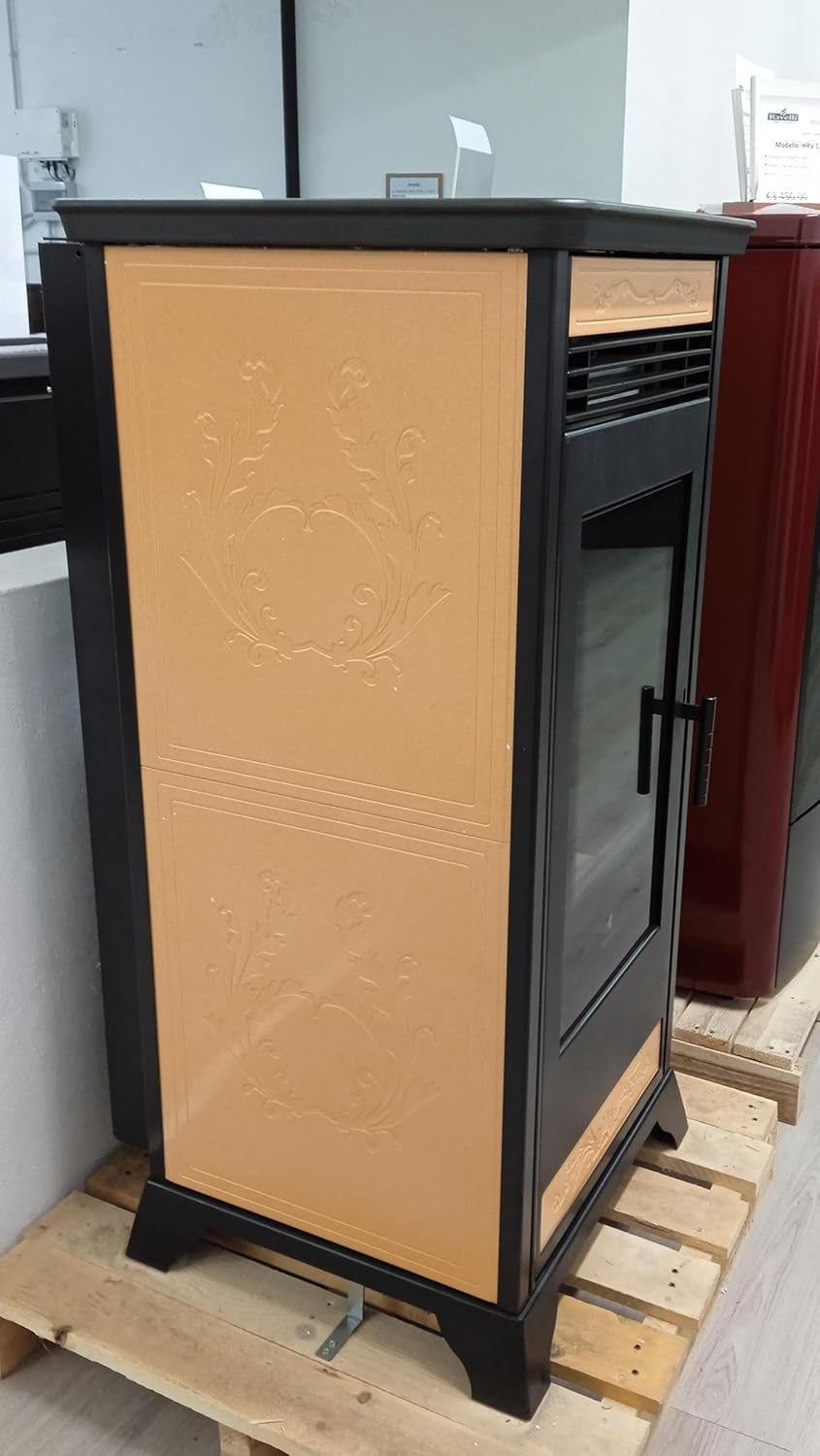 Strana view of the Ravelli HRV 120 Country pellet stove, showing ceramic cladding