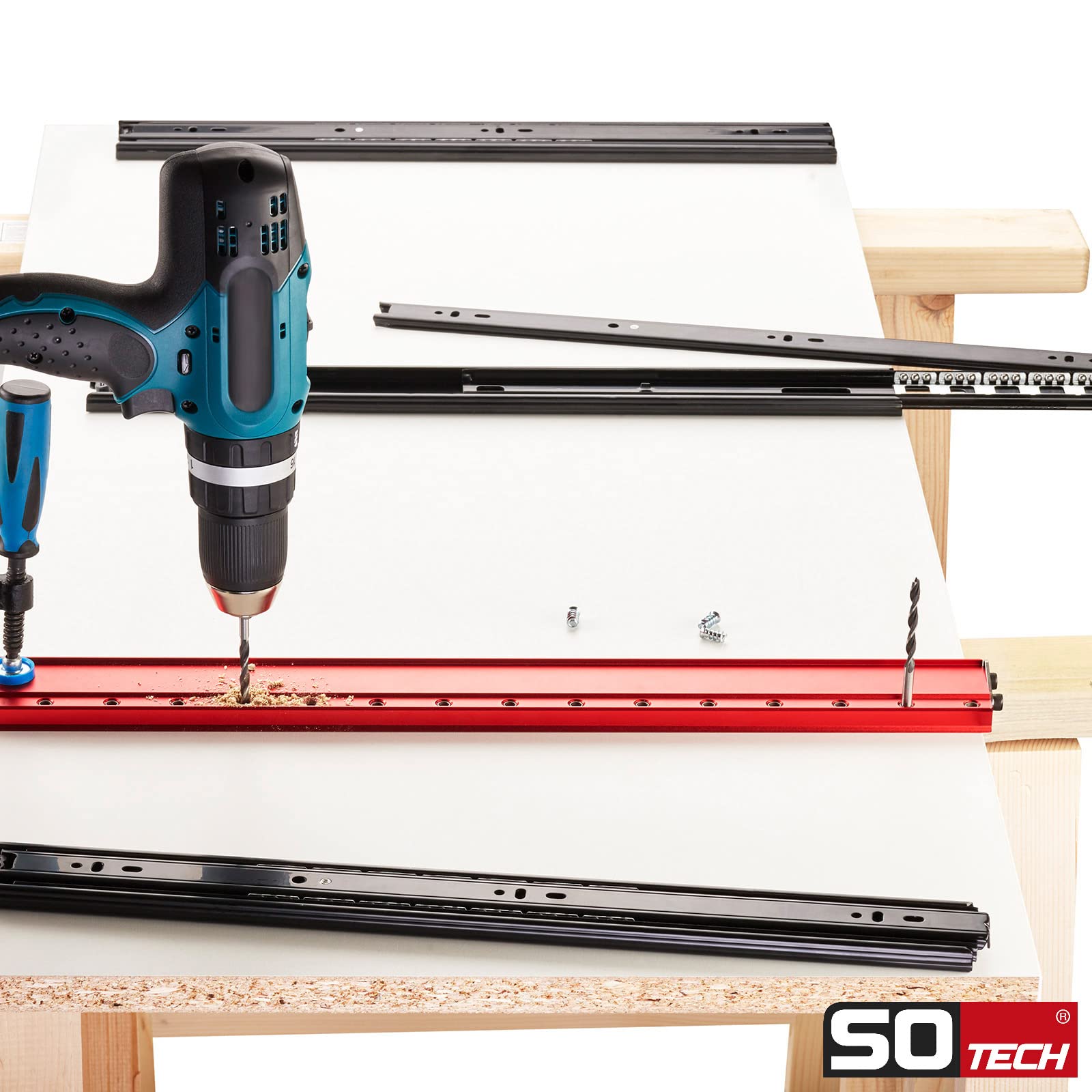 SOTECH Plantilla de taladrado de precisión de aluminio BS-32-500 (499 x 46,5 x 17 mm) para filas de agujeros con una separación de 32 mm Soportes de estanterías Placas de montaje