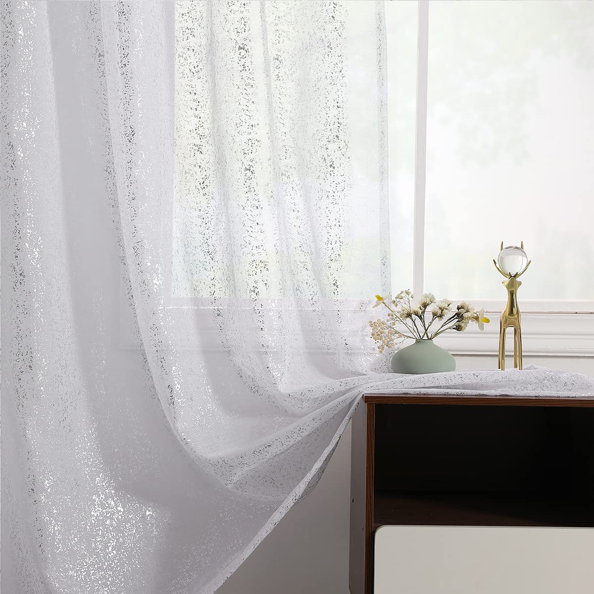 TERLYTEX Tende velate bianche argentate, lunghezza 274 cm, in lamina argentata metallizzata, con glitter, tende trasparenti per soggiorno, con tasca per asta, 132 x 274 cm, 2 pannelli, bianco argento