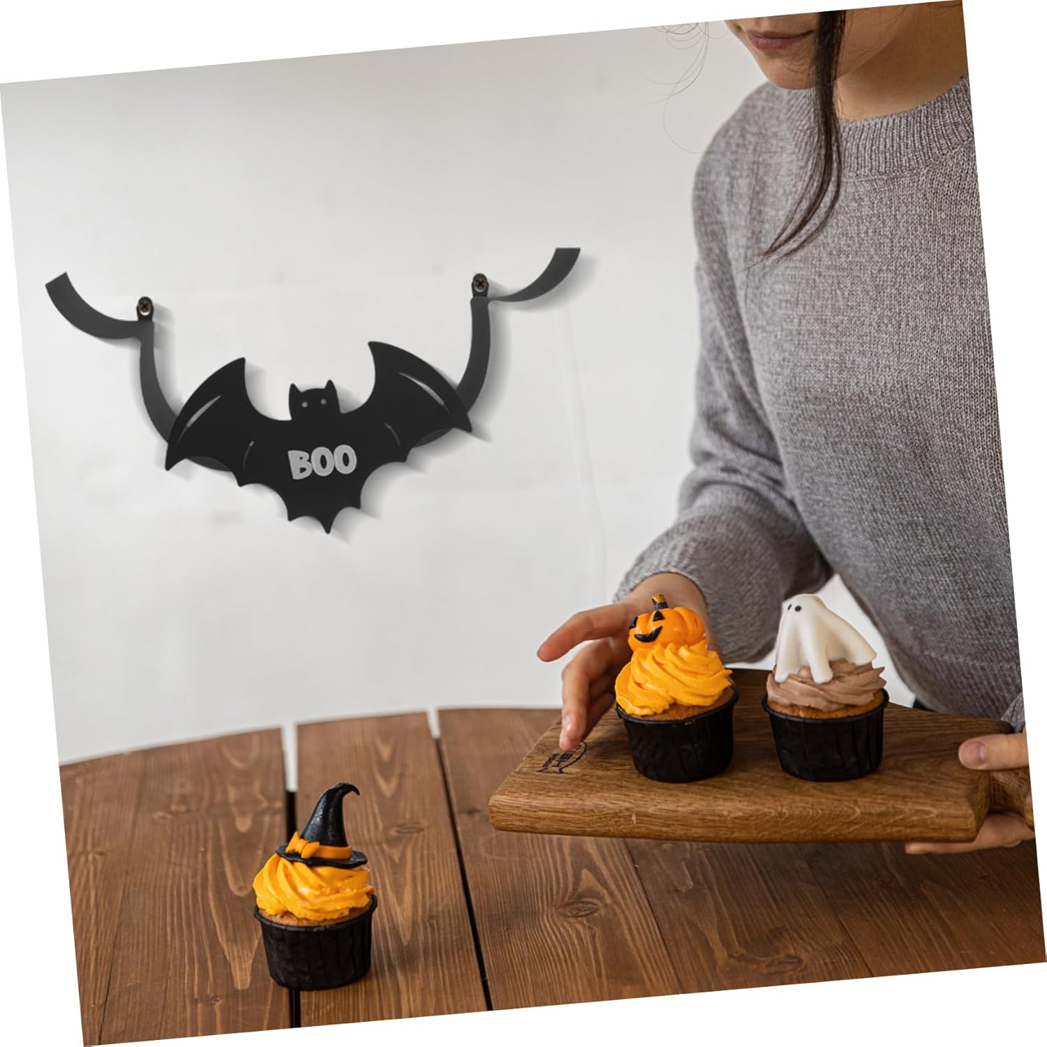 PRETYZOOM Halloween Bat Wall Hanging Toilet Paper Holder Unique Bathroom Roll Paper Rack Sturdy Design for Creative Bathroom Decor Easy Installation