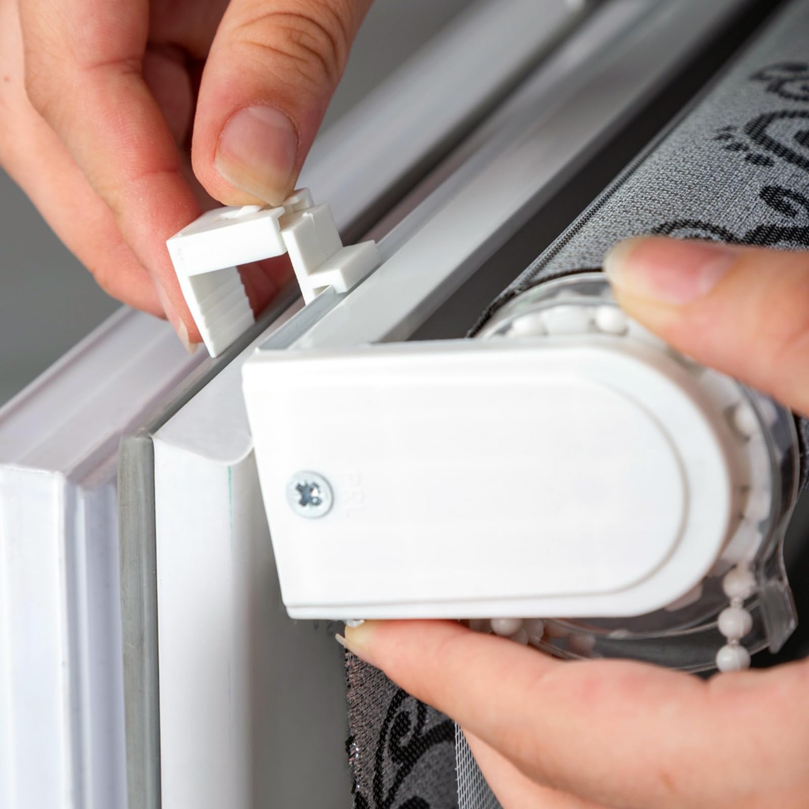 Set di 6 Supporti a morsetto lungo per tende a rullo doppie Klemmfix DuoRollo da serrare e incollare senza forare Ideali come accessori o ricambi per fissare su finestre e ante in PVC o legno