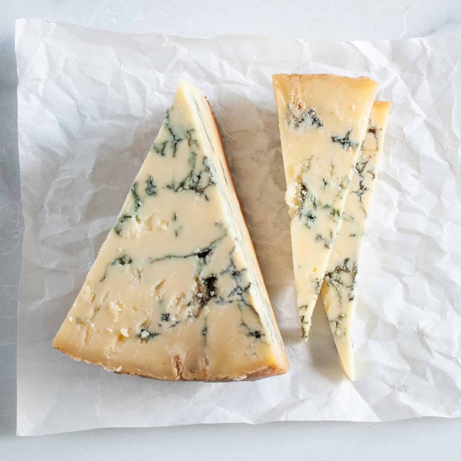 igourmet Tuxford & Tebbutt Blue Stilton Cheese - Award-Winning, Handcrafted Half-Moon of Rich and Creamy English Cheese - Made from Pasteurized Cow's Milk - Perfect for Cheese Boards and Gourmet