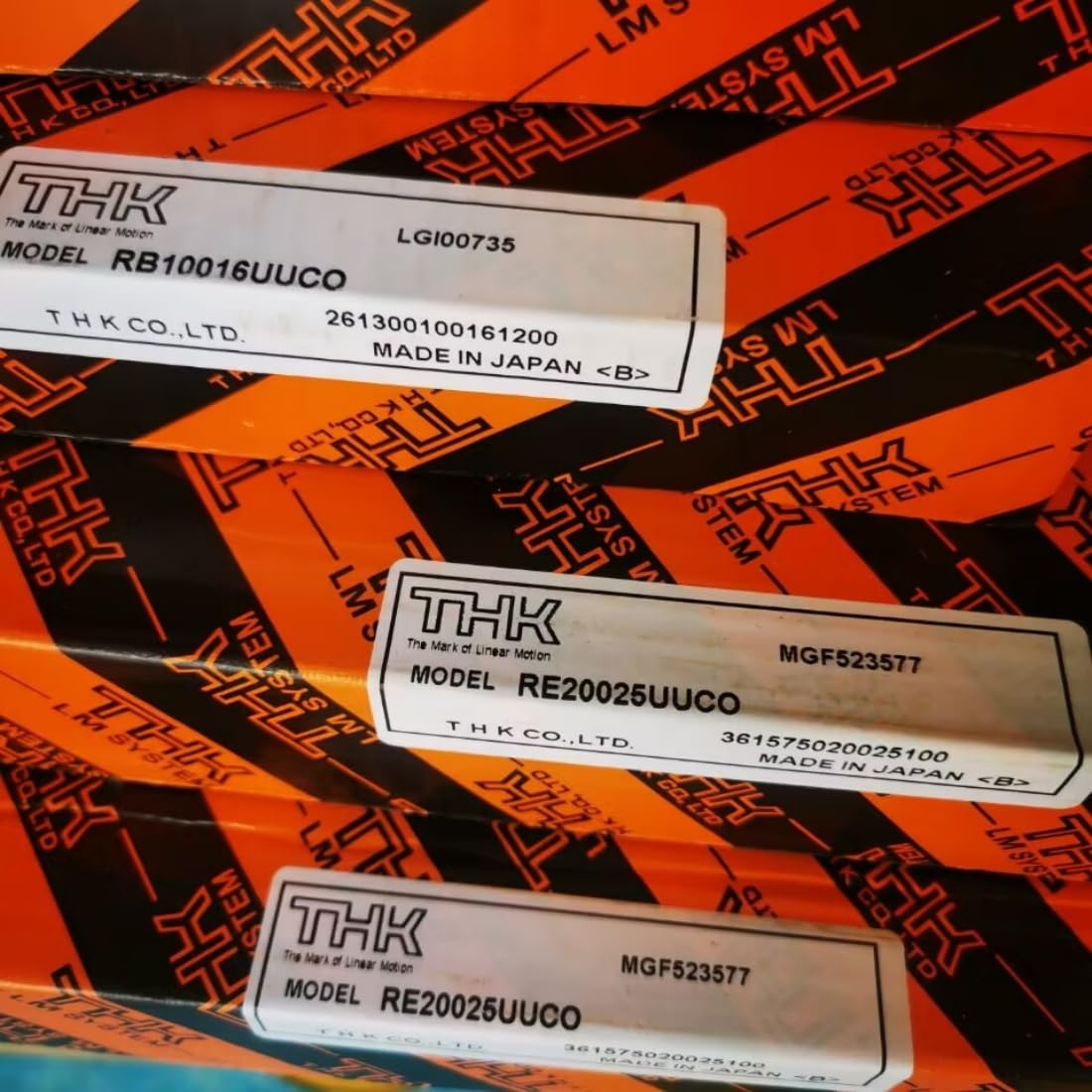 THK łożysko poprzeczne RB13015 RB13015UUCC0/C0 Karuzela pierścieniowa do przegubu ramienia robota średnica wewnętrzna 130 mm * średnica zewnętrzna 160 mm * szerokość 15 mm, waga 0,72 kg