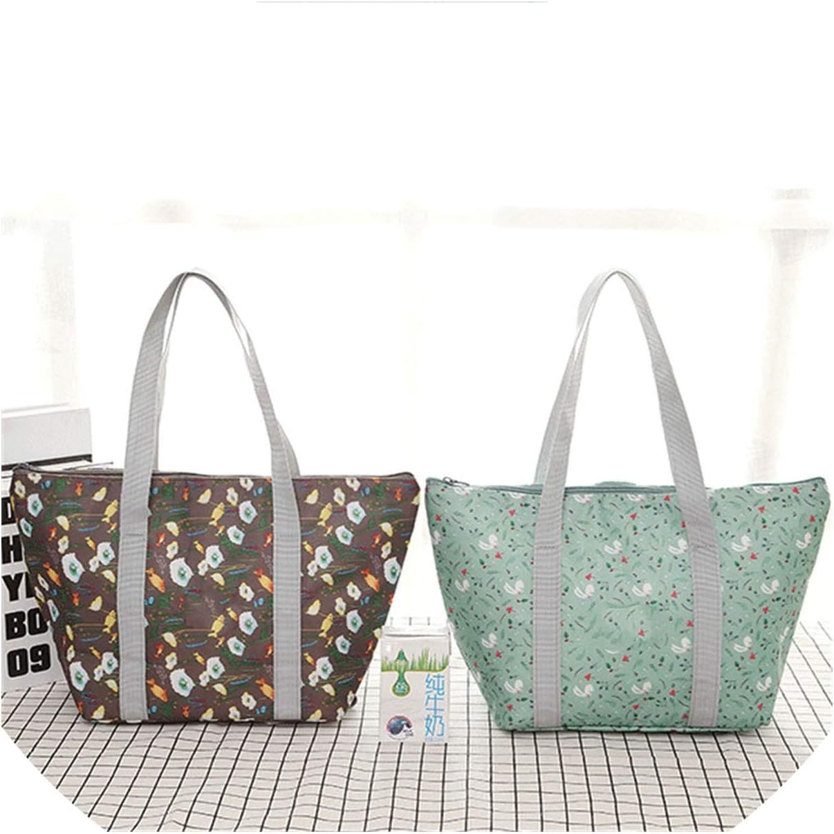 A Waterproof Picnic Bag Thermal Insulated Bag Foldable