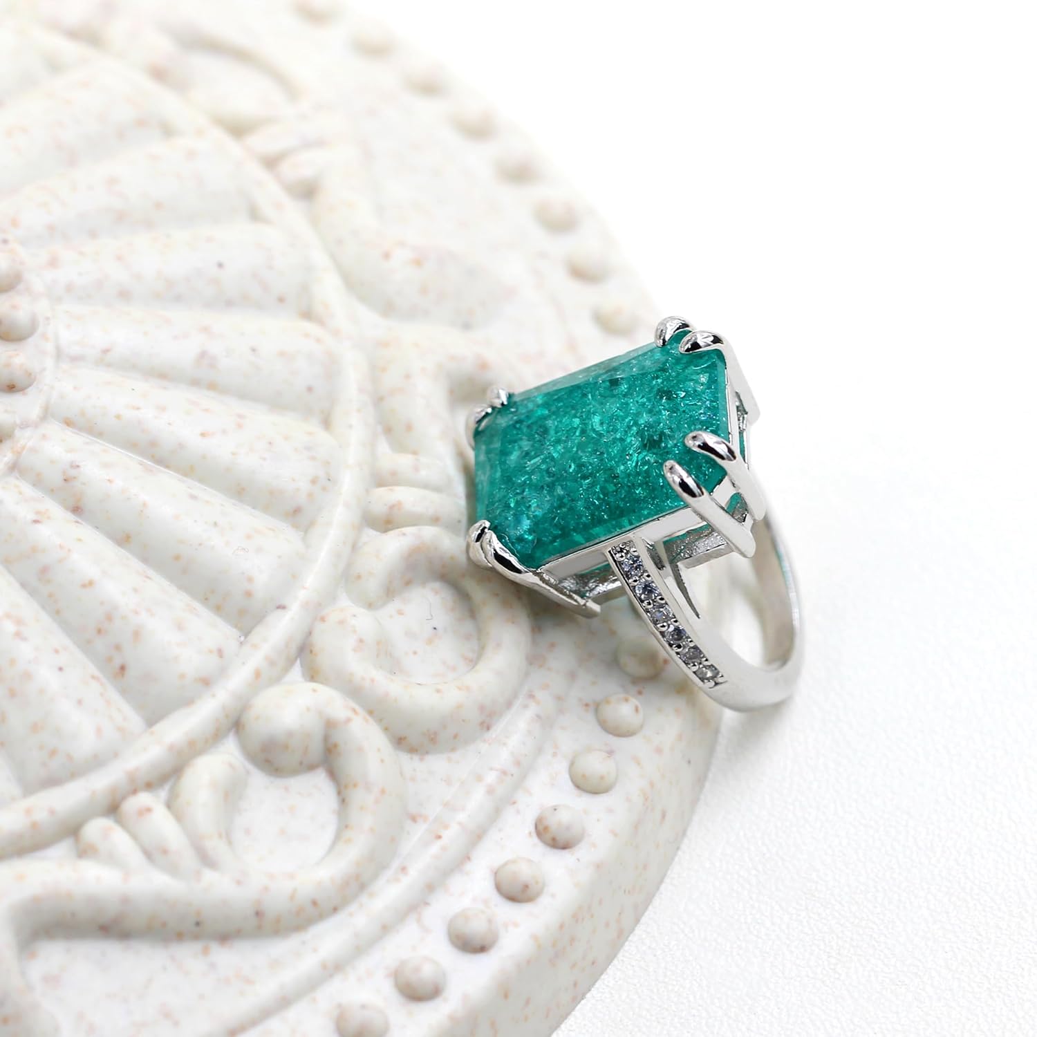 Uloveido 0.5"*0.7" Rectangle Stone Halo Index Finger Anniversary Rings for Women, Green Cubic Zirconia Imitated Paraiba Tourmaline Ring - Image 7