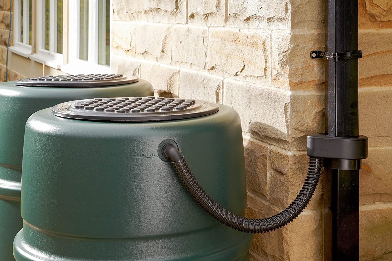 Harcostar - Set di cisterne per acqua piovana da 227 litri, include supporto per rubinetto e kit deviatore, prodotto nel Regno Unito, ideale per giardini piccoli o grandi