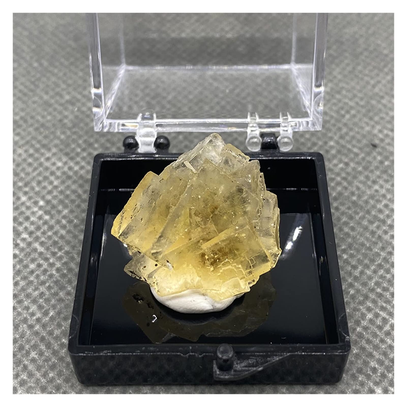 Grappe de fluorite jaune JCAKES pierres et cristaux pour harmoniser votre salon