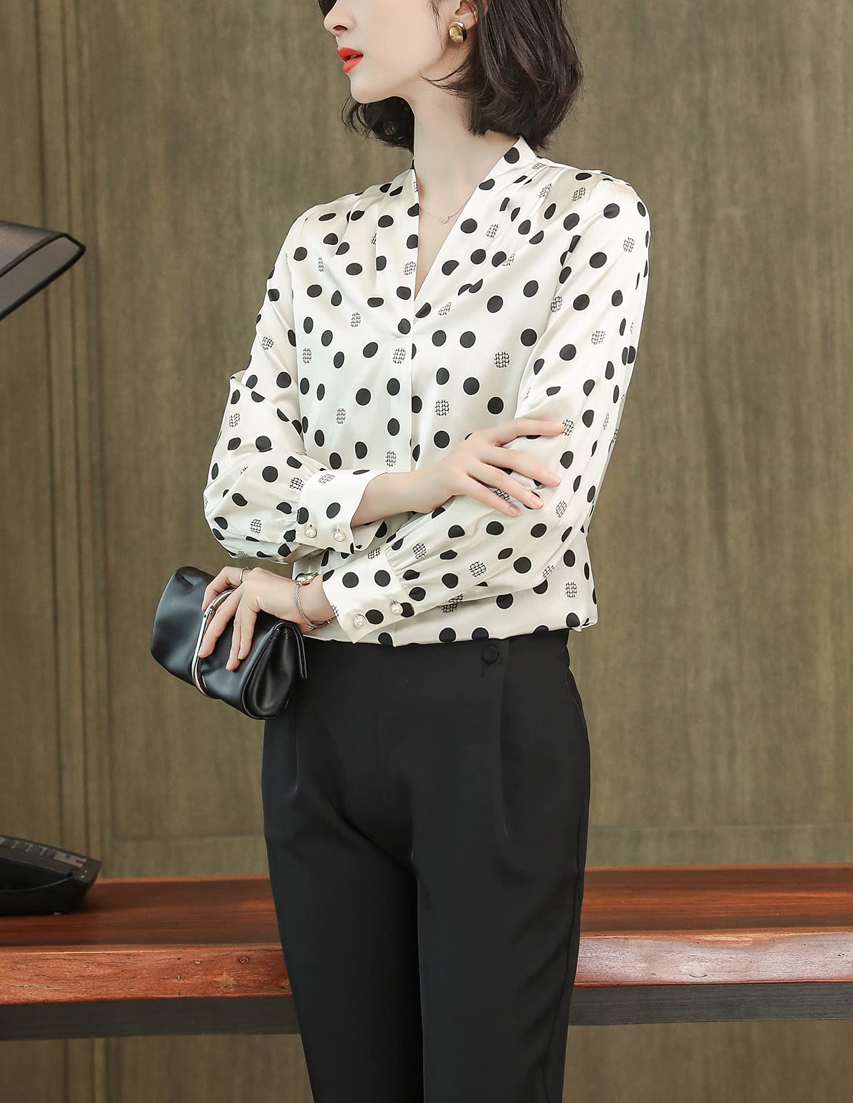 Valin Blusa de seda para mujer con estampado de puente, blusa de manga larga con cuello en V, blusa de seda, S3517