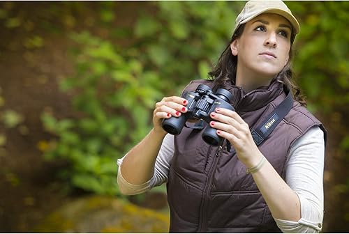 Miniatura 7 de Nikon Aculon A30 - Binoculares A30 de 10 x 25 (16641) TrueTimber Kanati Camo Compact Binocular Bundle con bolígrafo de lente, funda de transporte y