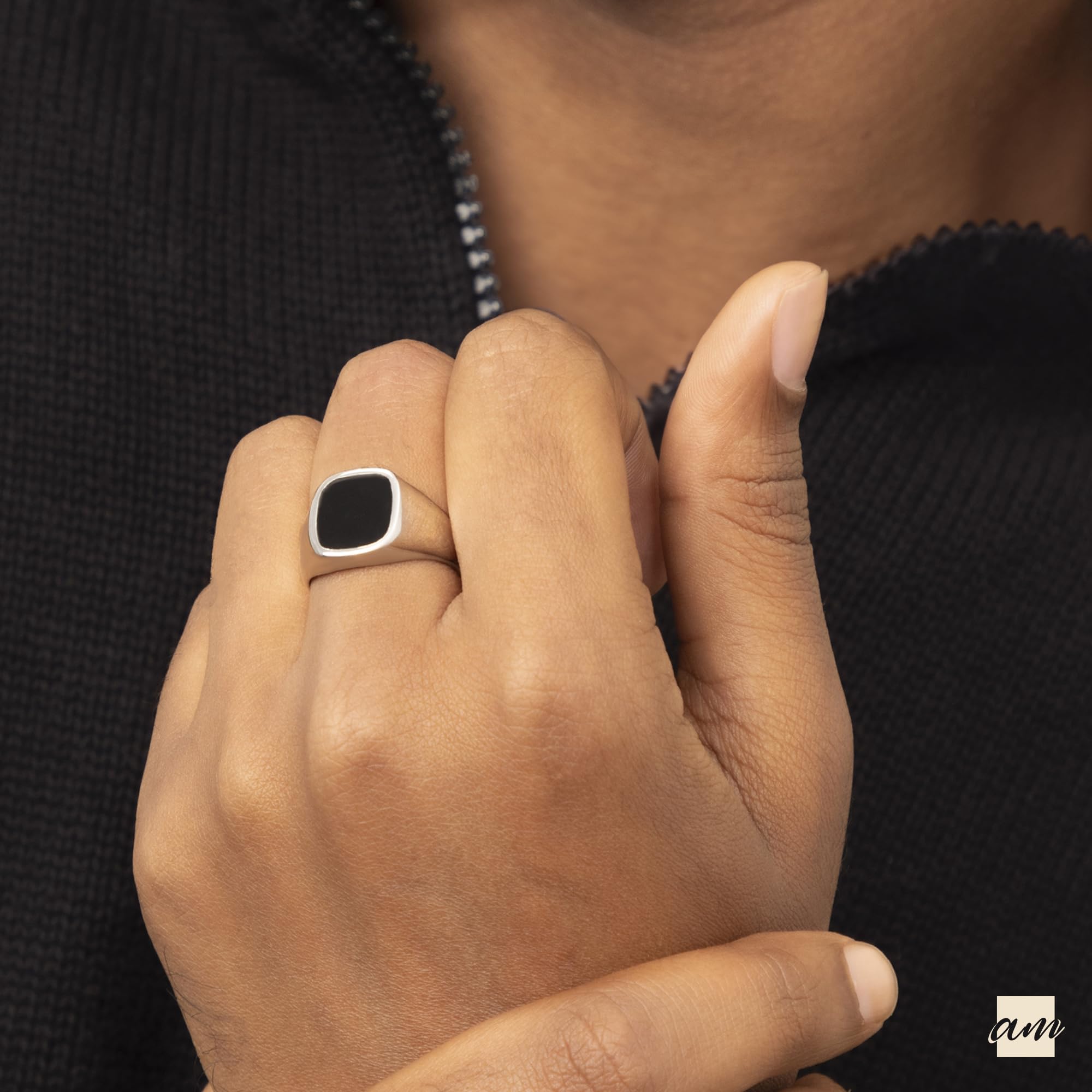 Amberta Anello per Uomo con Onice in Argento Sterling 925 | Anello da Mignolo per Uomo | Anello Uomo Nero | Anello Chevalier Uomo