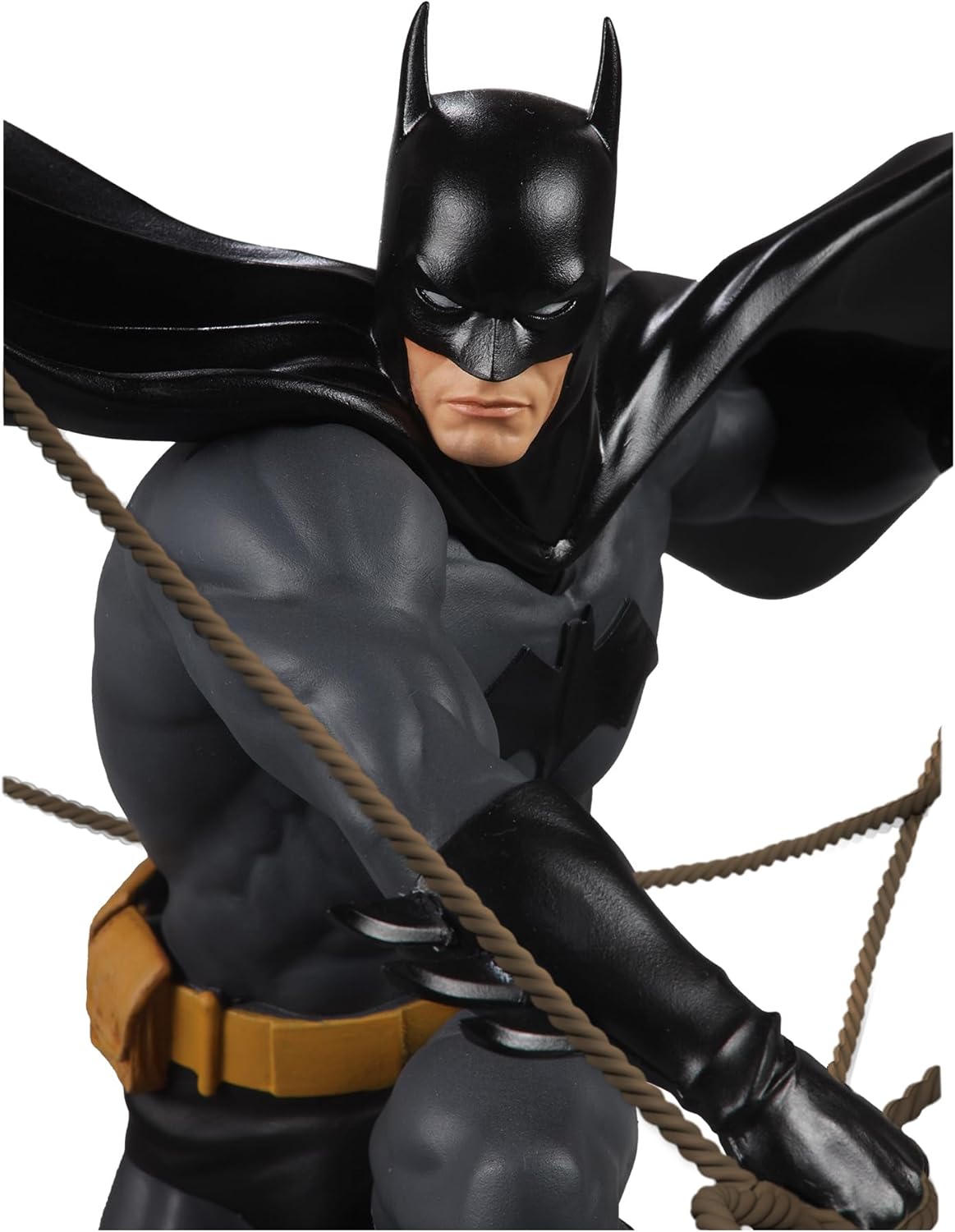 McFarlane Toys - DC Direct DC Designer Series Batman by Dan Mora 1:6th Scale Resin Statue - Image 6
