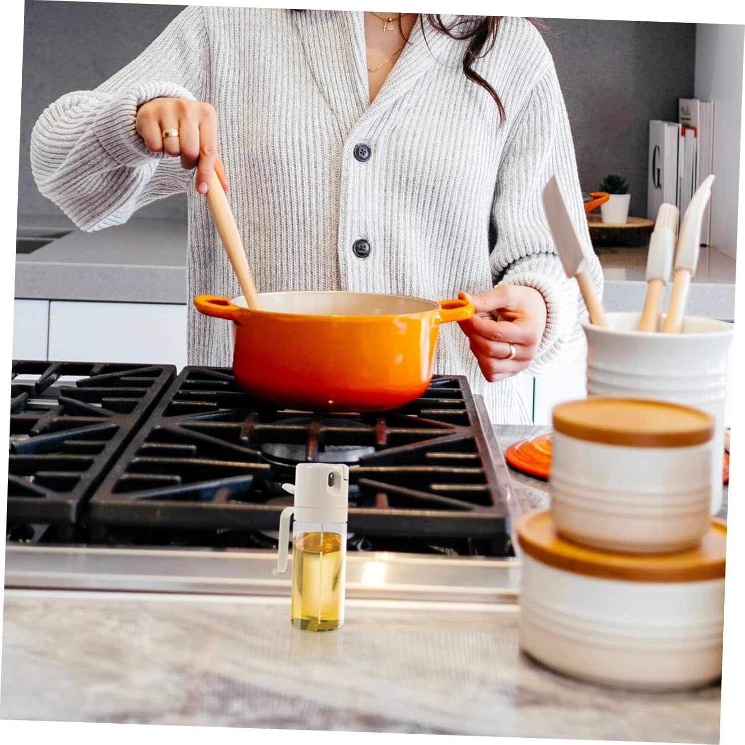 Oil Sprayer Dispenser Bottle Multi Functional Kitchen Oil Holder Reusable Container for Soy Sauce Seasoning Easy to Use for Cooking and Food Preparation