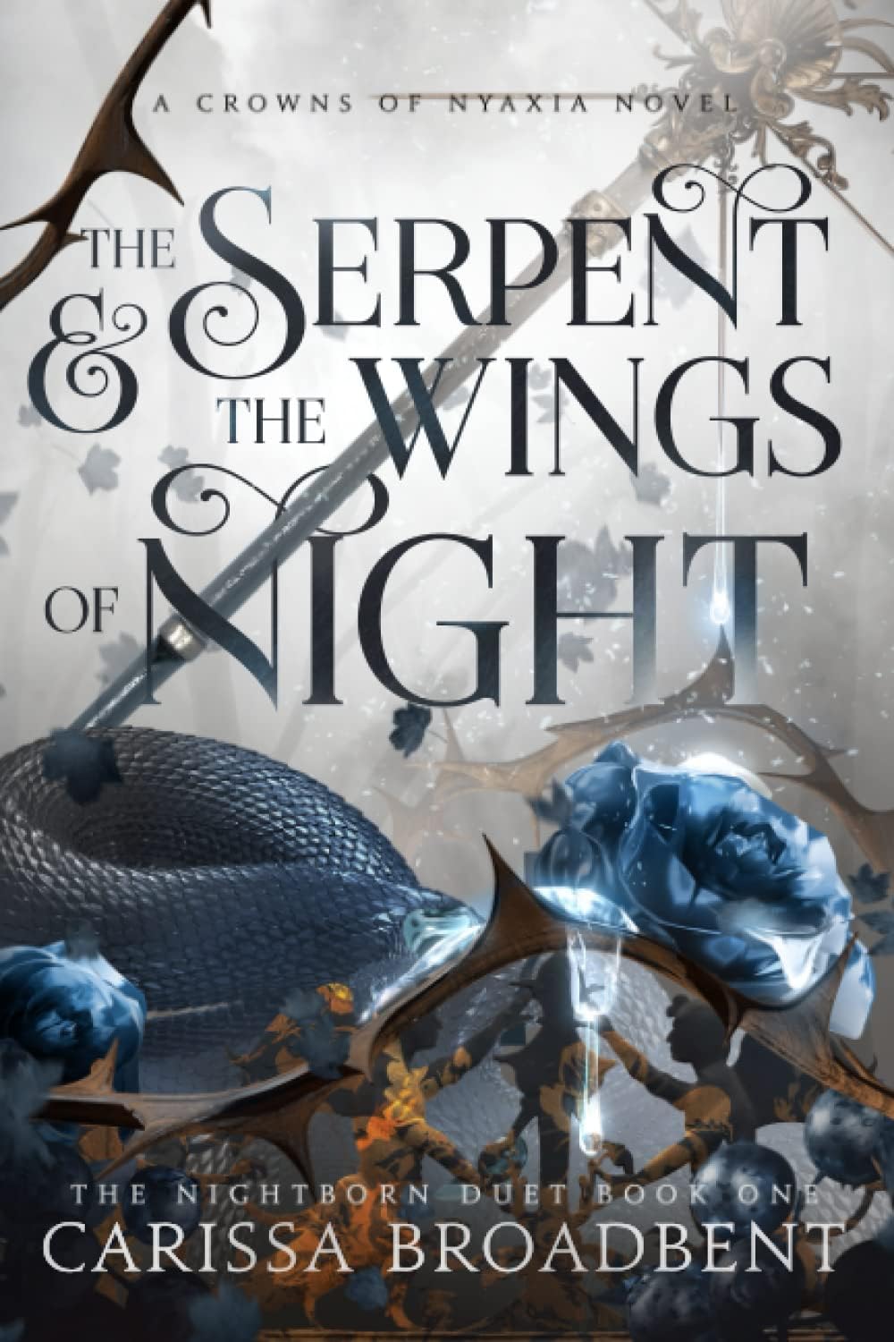 The Serpent and the Wings of Night (Crowns of Nyaxia) Paperback – 16 Aug. 2022