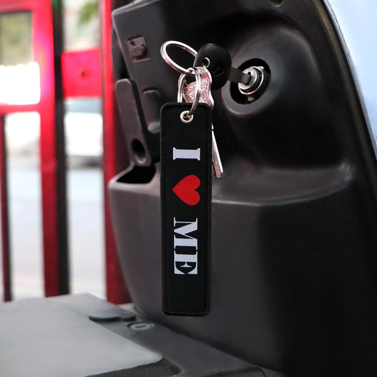 2 Pack Motorcycle Keychains Jet Tag Durable Double Side Key Tag Ring for Motorcycles, Scooters, Cars, Key Chains and Gifts for Women Men Kids Boyfriend Girlfriend(I Love Me) image 3