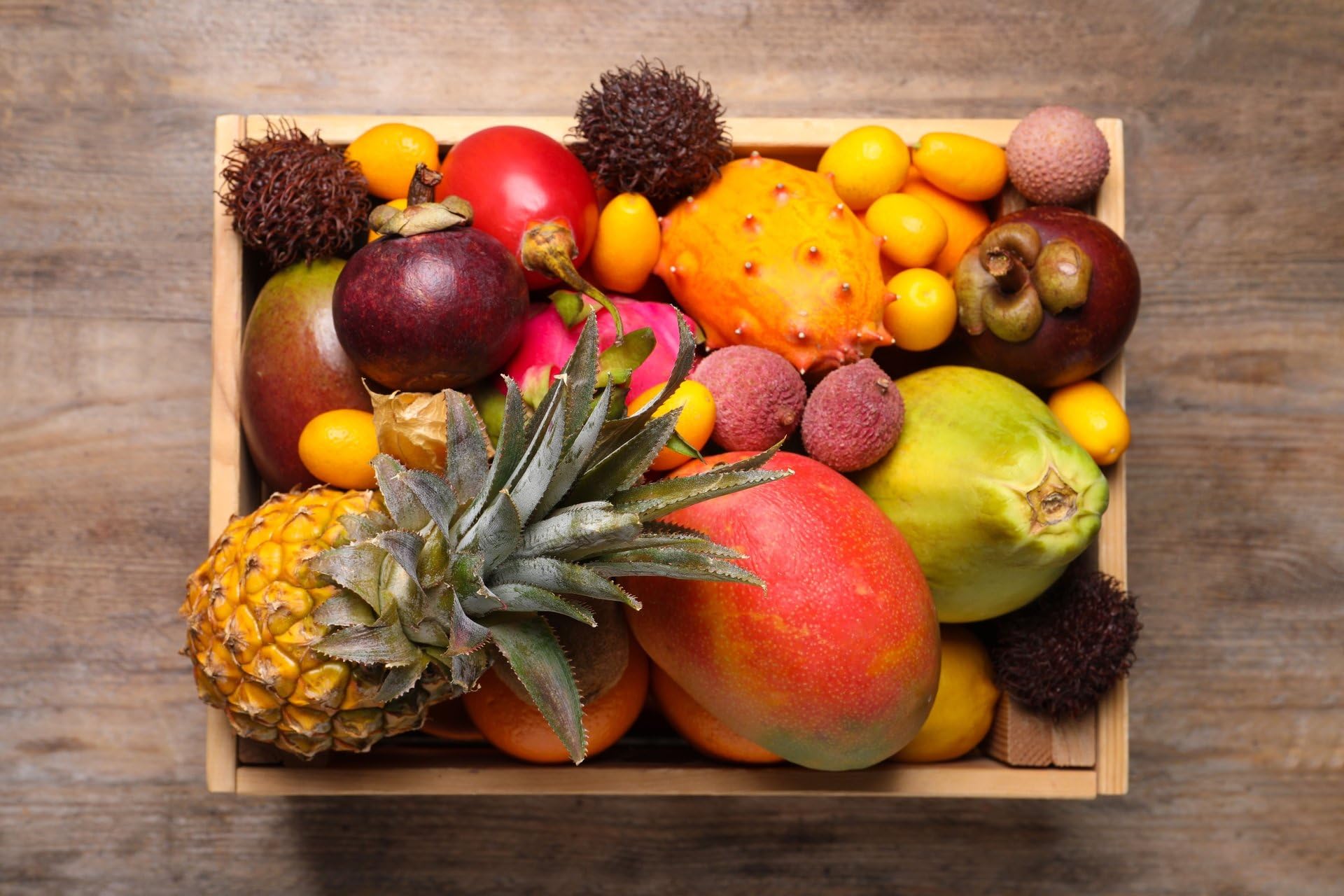Mixed Exotic Fruit Box, Assorted Seasonal Varieties. (Medium 18-24 different fruits)