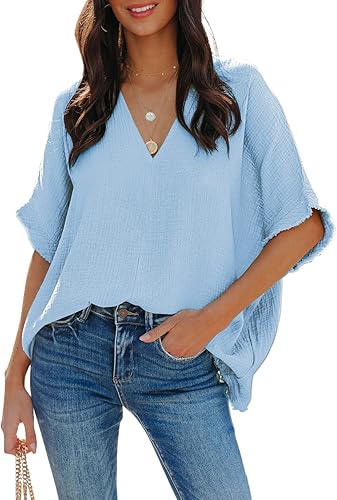 Dokotoo Camisas casuales de manga corta con cuello en V para mujer, blusas lisas de gran tamaño