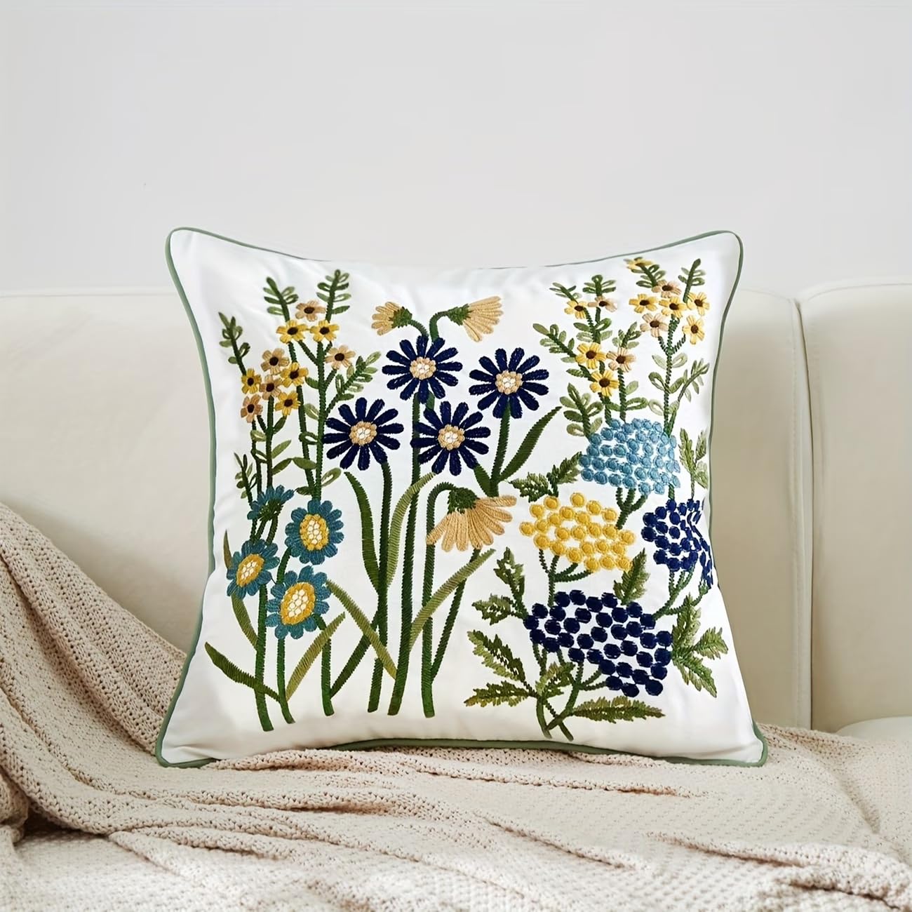 ZUODUTEX Embroidered Small yellow Chrysanthemum Cushion cover 45 X 45 Cm Navy Flower Canvas Cushion Case blue Daisy Embroidery Cushion Protector