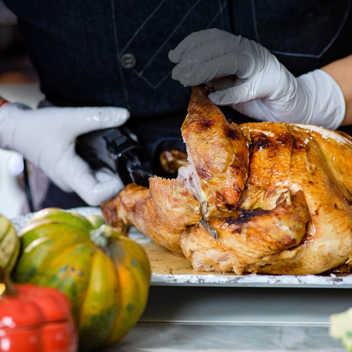 Ovente Easy Slice Automatic Electric Knife with Stainless Steel Sharp Blade & Safe Eject Button, One Hand Operated Kitchen Portable Food Cutter Slicer for Carving Meat or Crafting Foam, Black EK4510BB: Home & Kitchen