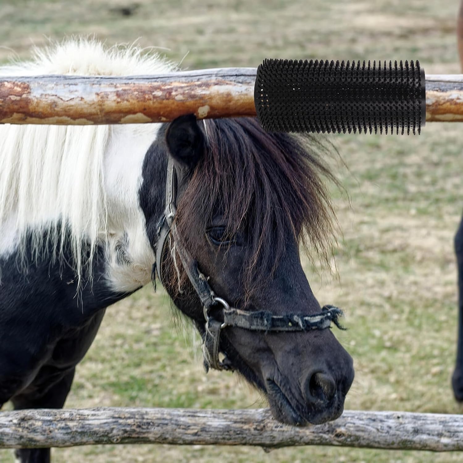 Livestock Itch Relief Pad for Equine and Cattle, Soft Massage Scratch Brush 360x300mm 2pcs, Farm Animal Scratcher for Equine and Bovine Itch Soothing