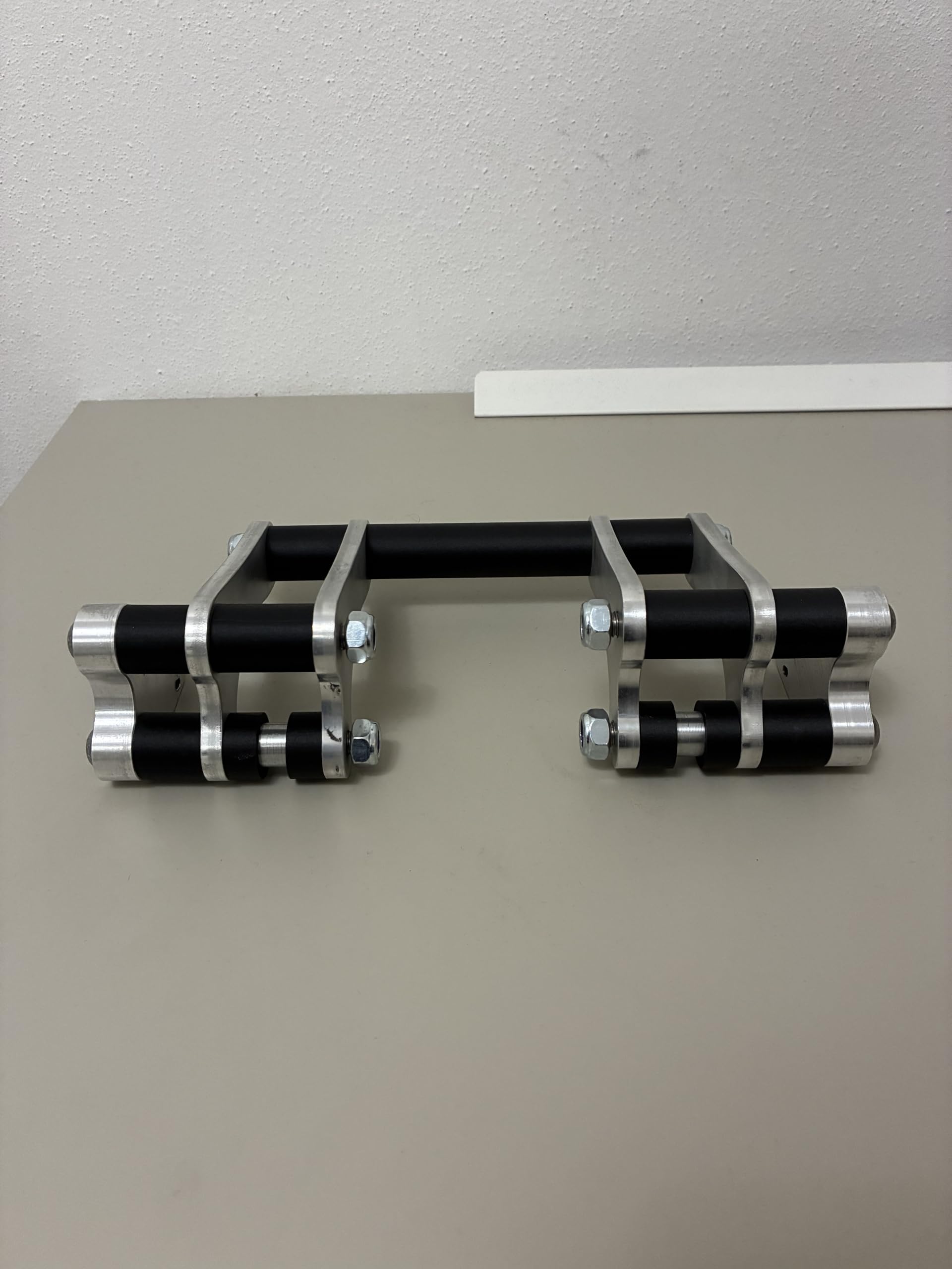 telaietto per dritto staffe reggiblocco minarelli orizzontale supporto motore alluminio cnc per Phantom f12, Aprilia SR, Aprilia Rally, Jog, Aerox, Beta Ark carburatore verso ruota