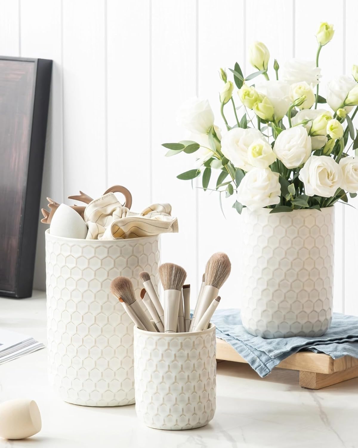 Besmeety Canisters Sets for the Kitchen, Flour Sugar Storage Containers, Ceramic Kitchen Canisters for Countertop with Airtight Lid, 11oz 28oz & 50oz Coffee Tea Sugar Container Set of 3