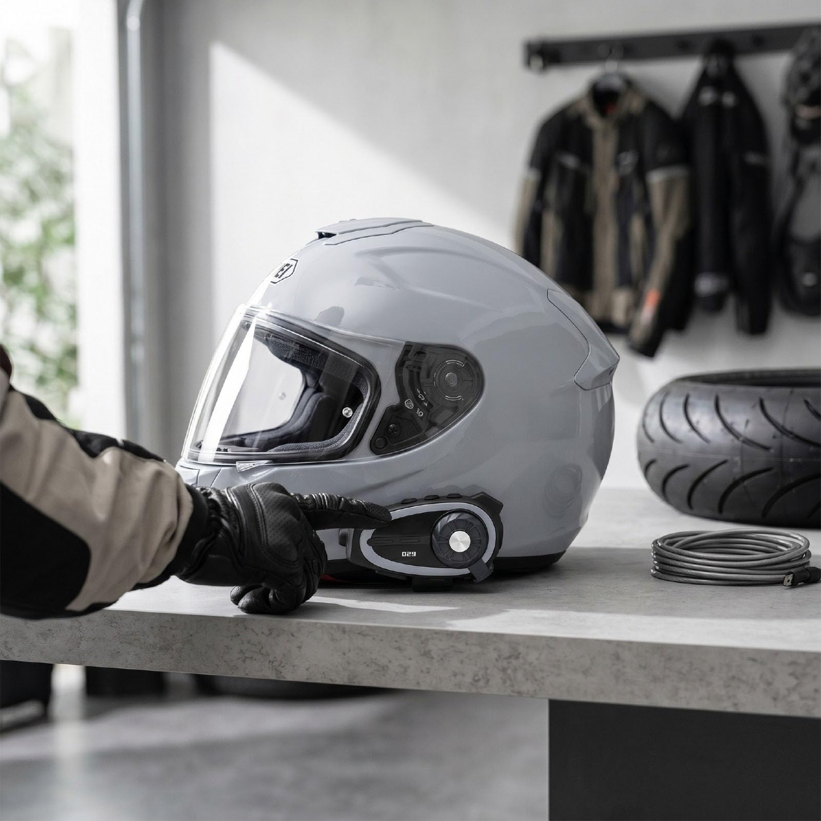 Auricolare per Casco Moto Bluetooth, Fotocamera 1080P con Cancellazione del Rumore IPX6 Impermeabile con Altoparlanti Microfono per Casco Moto