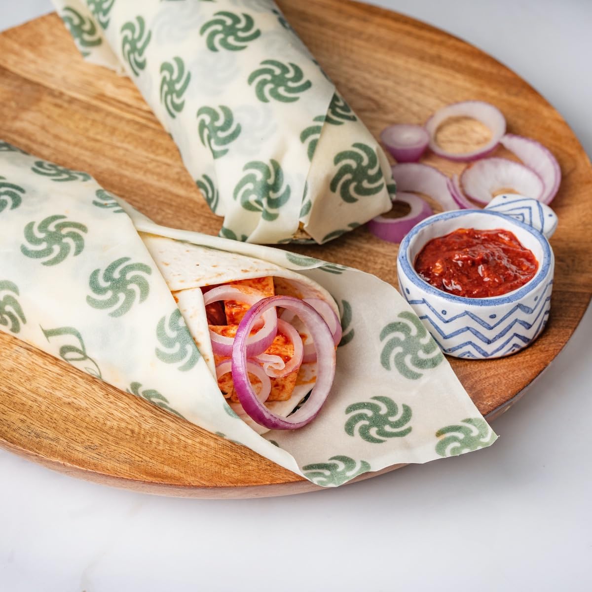 UC Urban Creative Madhu Wrap Reusable Beeswax Food Wraps | Set of 2| Organic Cotton | Plastic-Free Eco-Friendly Wraps for Rotis, Sandwiches, Fruits & Vegetables | Medium 10"x12" (25x30 cm) |