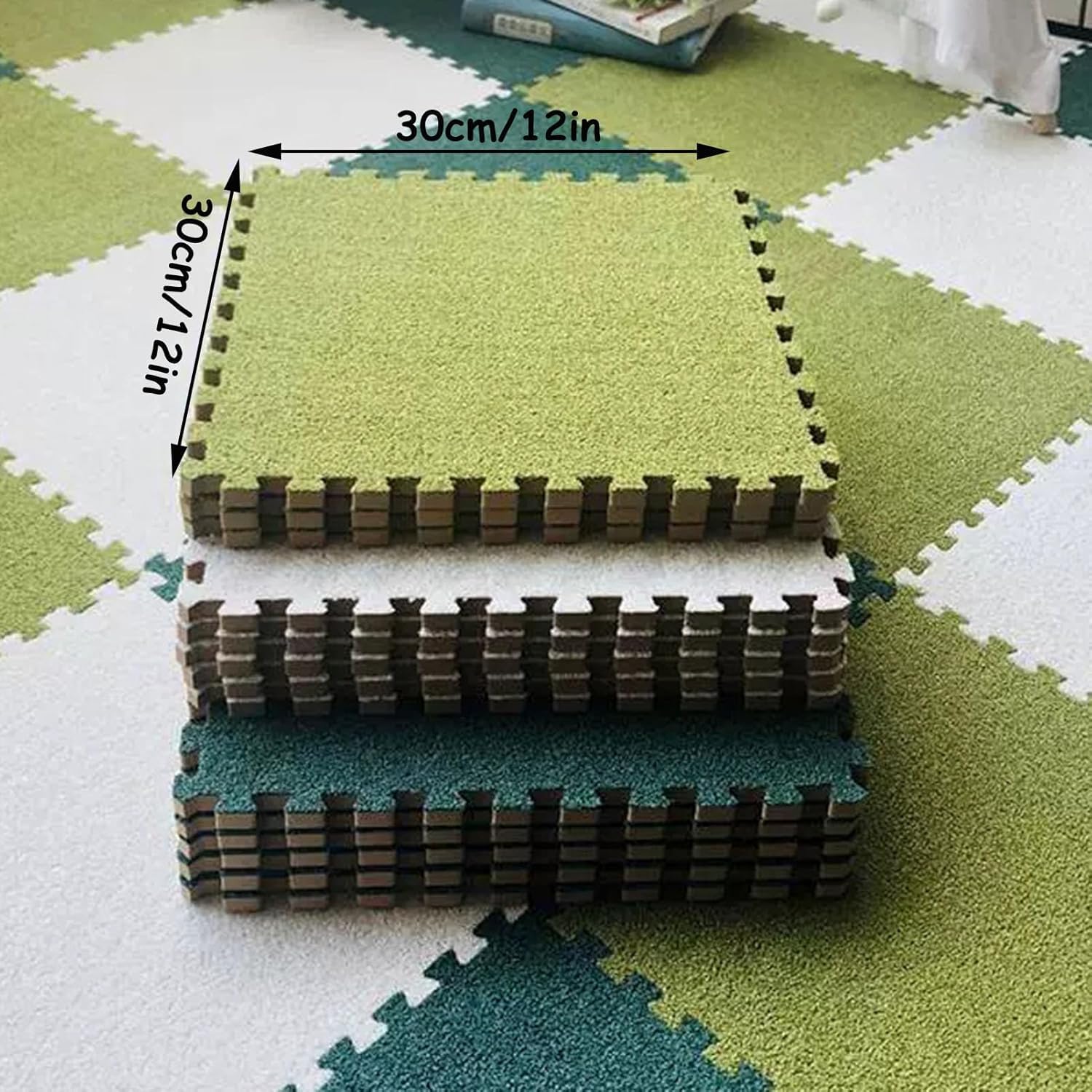 Dalles de Moquette emboîtables - Paquet de 10 pièces, Tapis Puzzle en Mousse de 30 x 30 cm, à Poils Courts, Noirs et Blanc cassé, adaptés aux Maisons, Bureaux, salles de Jeux pour Enfants, f