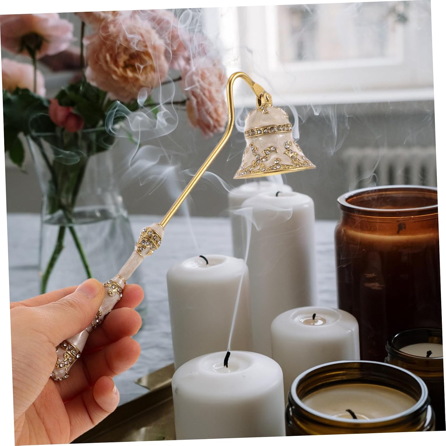 VALICLUD Metal Candle Snuffer Vintage Handheld Wick Extinguisher for Design for Home Hotel Restaurant Use Elegant Christmas Candle Extinguishing Tool