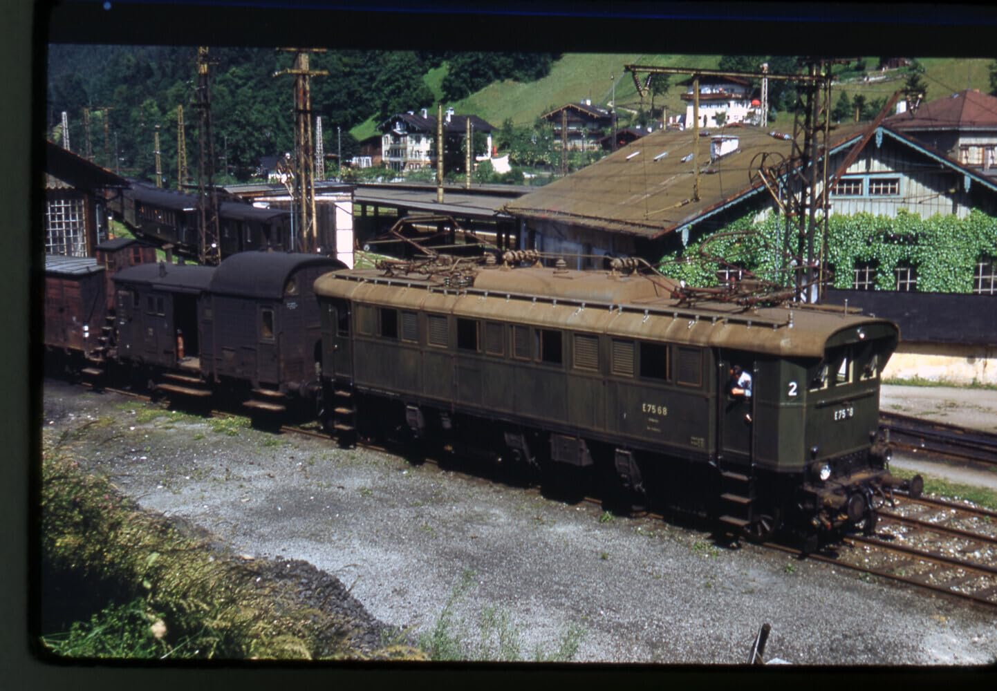 Deutsche Bundesbahn in Farbe Eine Zeitreise durch die Nierentischepoch: Zwischen Deutscher Reichsbahn und Deutscher Bahn AG - die Eisenbahn in der Zeit des Wirtschaftswunders