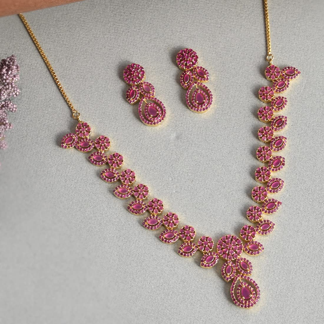 Pink Round Cut Zircons Cutwork Jewellery Set, Sparkling Essentials