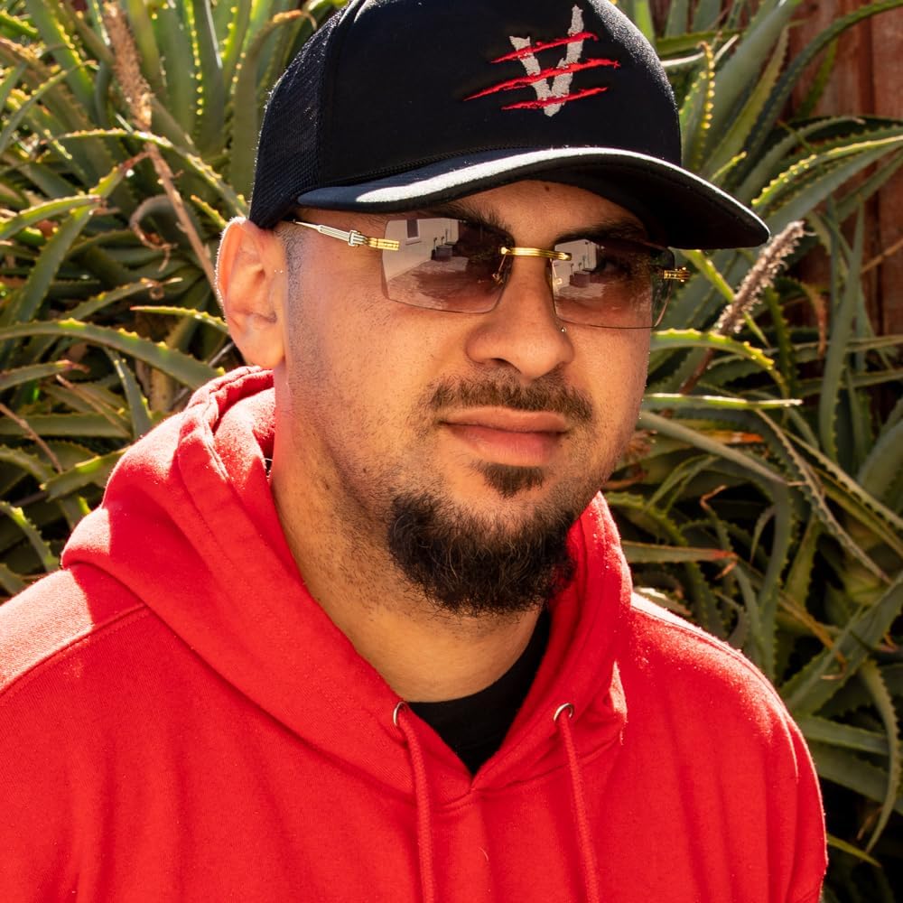 Luxury Rimless Unisex Square Trendy Retro 90's Fashion Stylish Hip Hop Purple Gradient Tint Lens Gold Wire Frame Sun Glasses Frameless Rectangle Summer Shades Sunglasses For Men And Women - Image 3