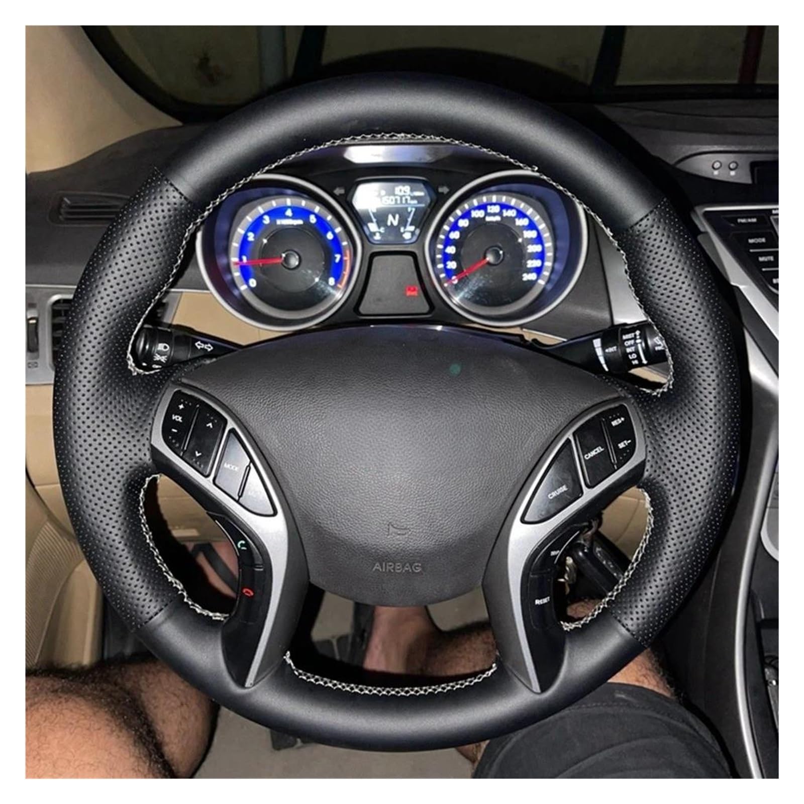 Volantes Funda Trenzada para Volante Coche Cuero Artificial Negro Antideslizante, para Hyundai para Avante i30 2012-2018. Funda Volante(Hilo Negro)