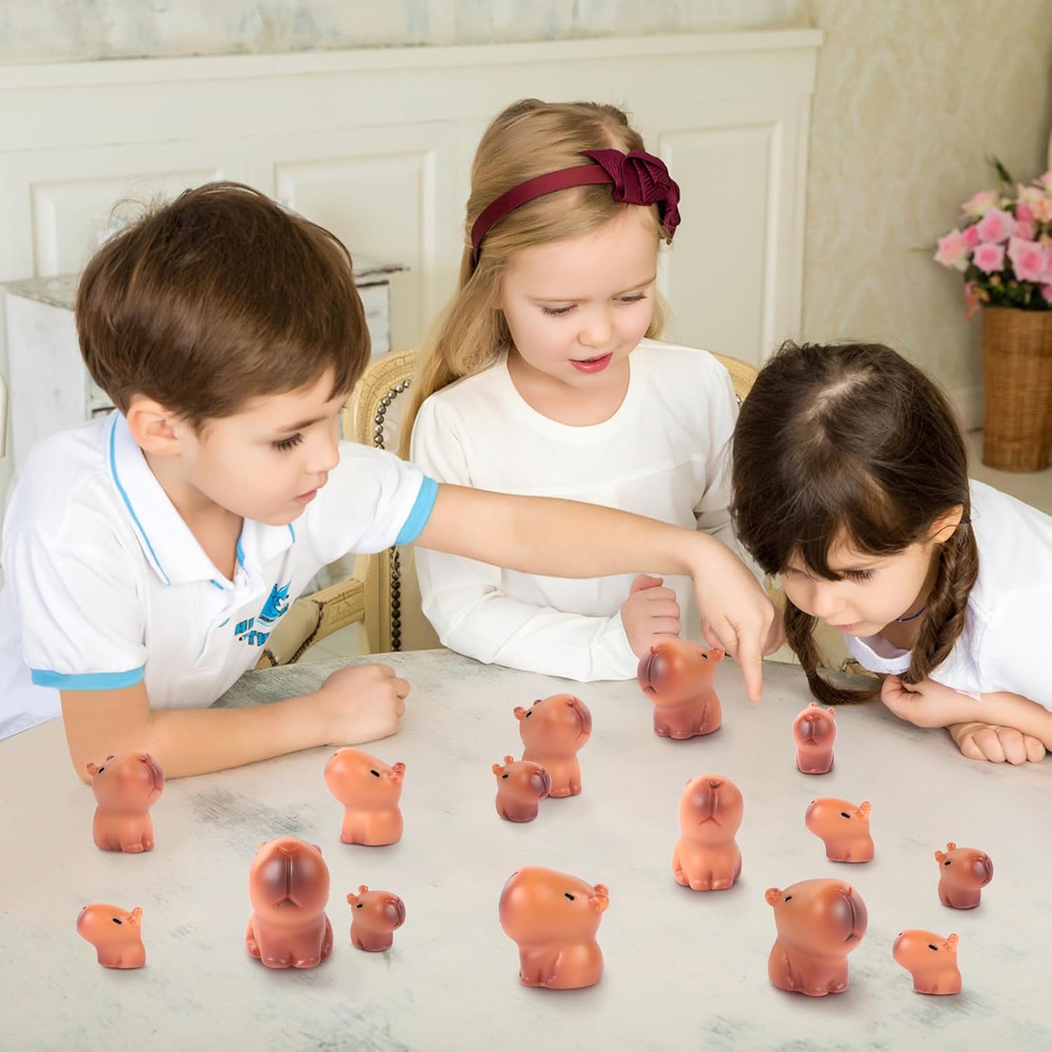 HOMICO Mini Capybara Figurines - 50 Pieces Resin Miniature Capybara for Crafts, Dollhouse, Fairy Garden, Cake Toppers, Decor, Birthday Decorations