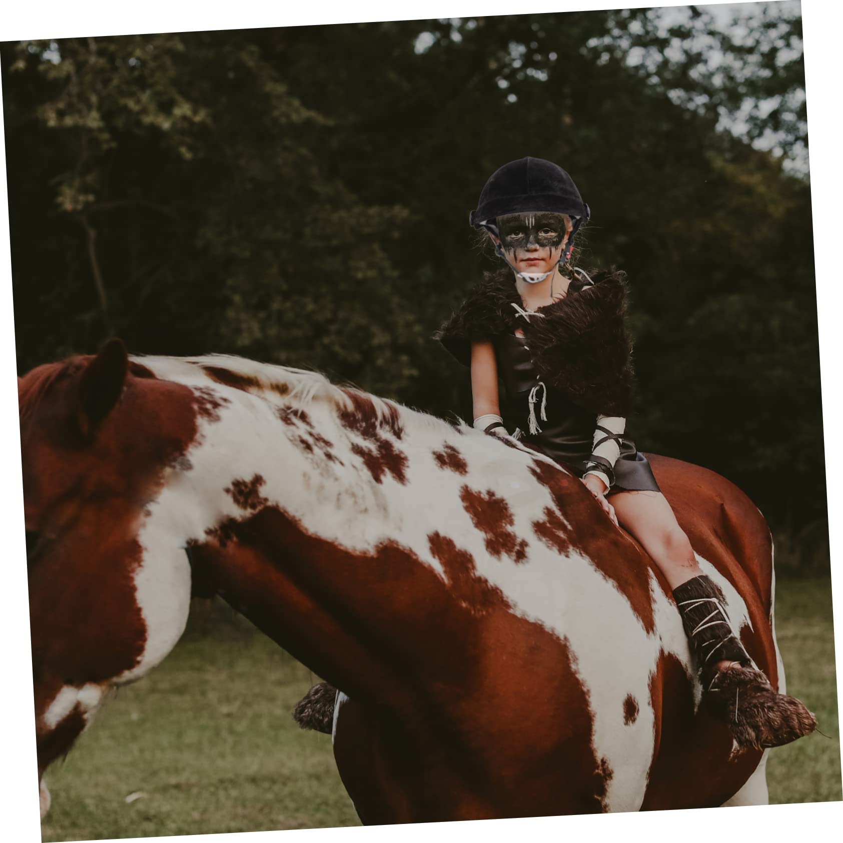 Alasum Casque D'équitation Respirant Noir Suédé Léger Protection Tête Ajustable pour Jeunes