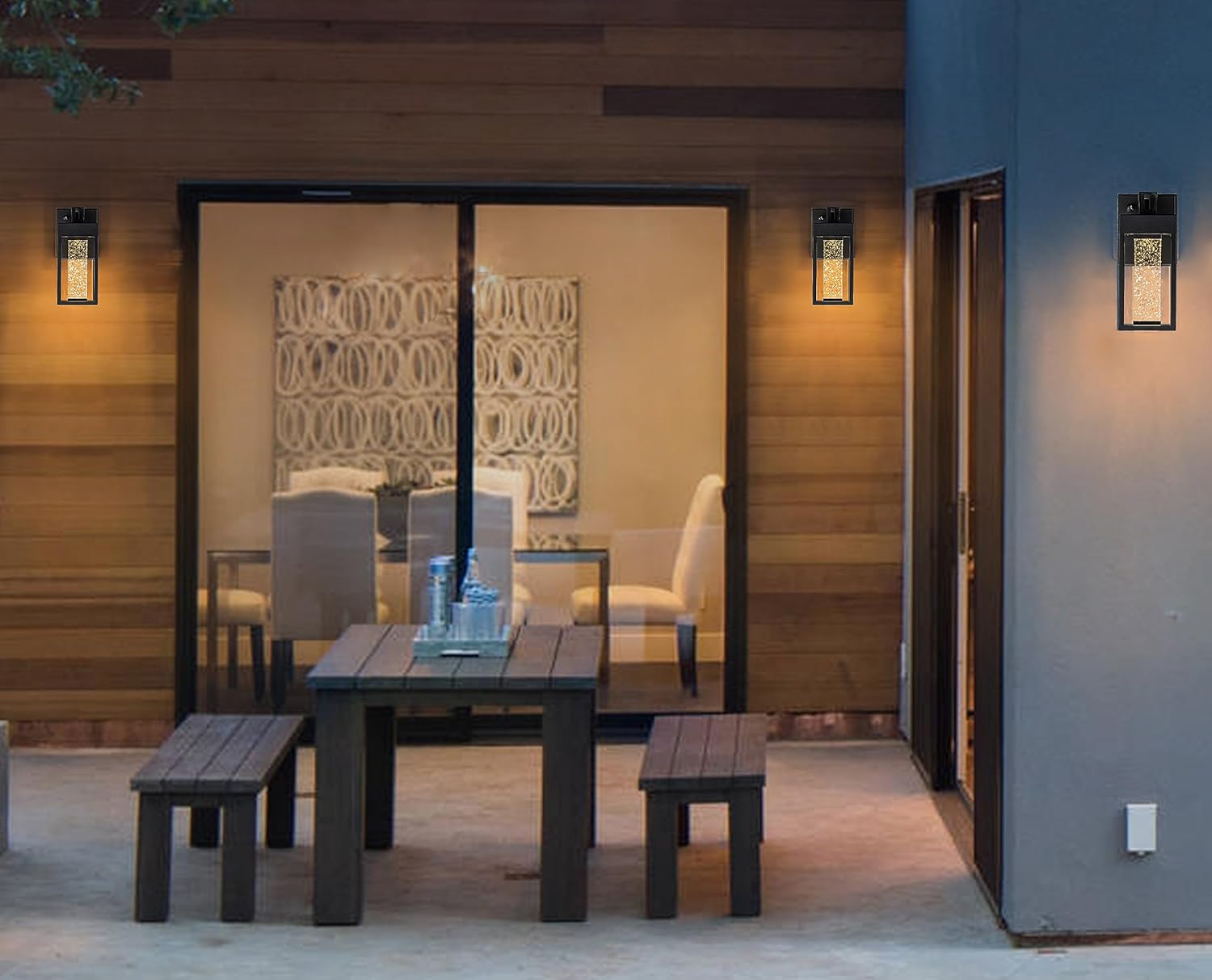 Examples of outdoor devices like lawnmowers, leaf blowers, and holiday lights powered by the lantern's GFCI outlets