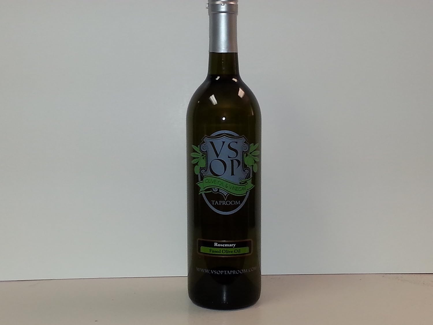 VSOP Organic Rosemary Fused Extra Virgin Olive Oil (750 ml / 25.36 oz)