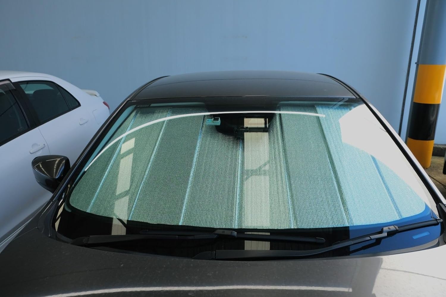 Snap Shades for Mazda 6 Sedan/Wagon 3rd Generation Front Windscreen Sun Shade (GJ1/GL; 2012-Present)