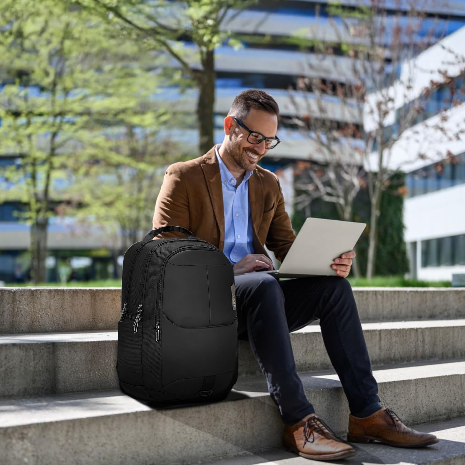 Safari Forge 34L Laptop Backpack, 3 compartments, Raincover, Antitheft pocket, Trolley Sleeve, Organizer, Bottle holder, Front pocket, College bag, school bag, Formal backpack 22 71dAoVb81WL. SL1500