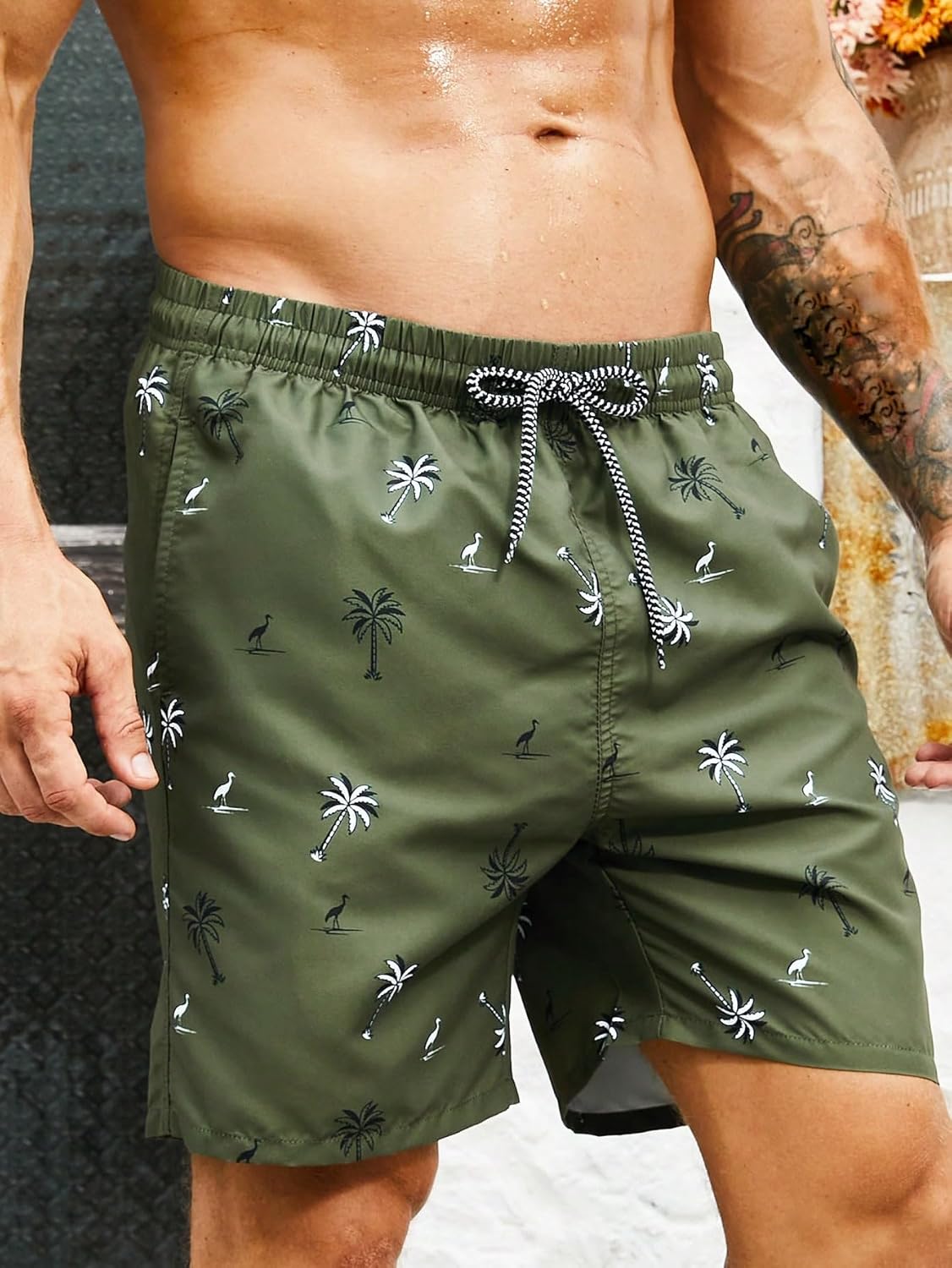 WDIRARA Men's Big and Tall Tropical Print Drawstring Waist Swimwear Beach Shorts Swim Trunks