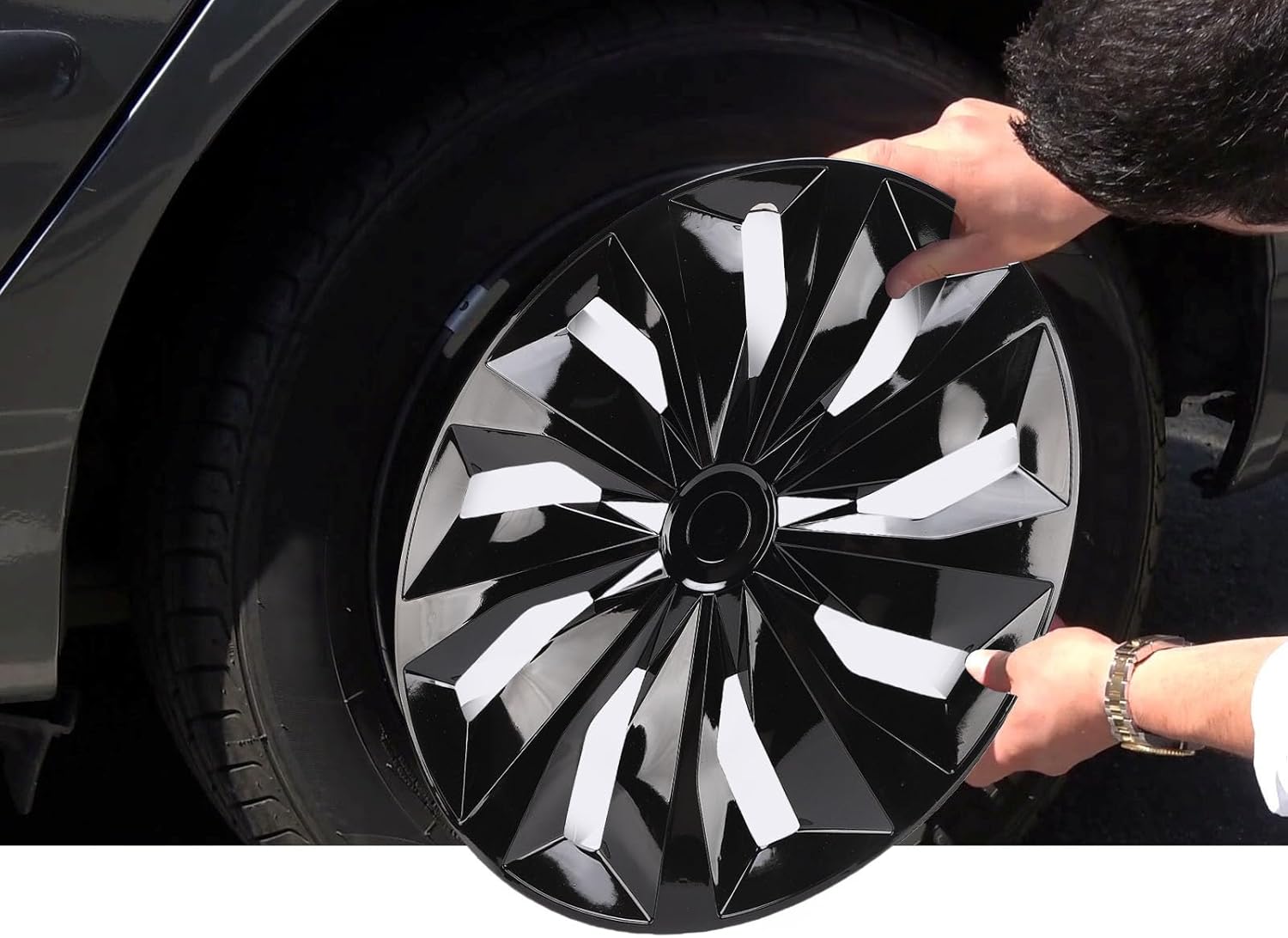 Keenso Hubcaps, 4PCS 16 Inch Wheel Hub Caps Replacement Wheel Rim Covers Universal Fit for R16 Tires with ABS Material Snap Fit Installation (Black)